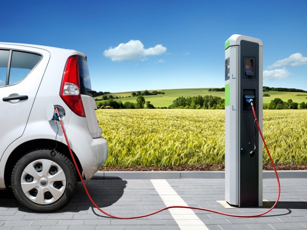 Electric-Car-Charging-600x450